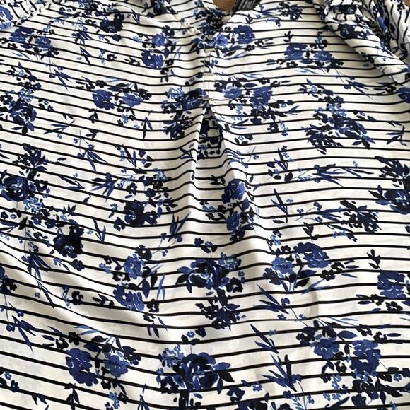 Torrid Floral Georgette Crossback Grommet Sleeveless Floral Top Tank 4X - Picture 7 of 10